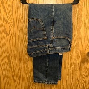 32x30 Men’s Levi Jeans
